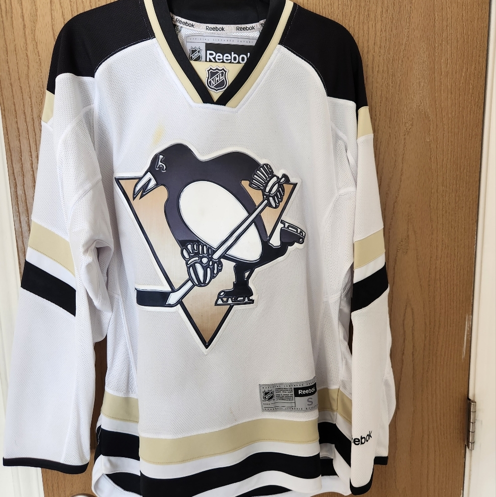 Pittsburgh Penguins Jersey